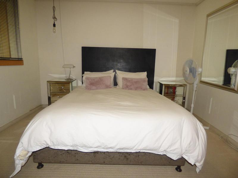 1 Bedroom Property for Sale in Green Point Western Cape